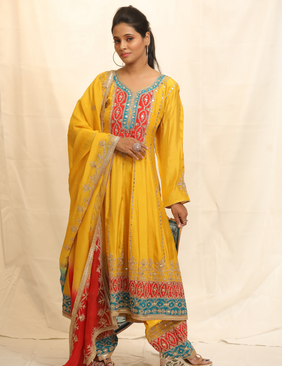 Laddoo Pila Anarkali Set