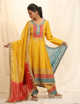 Laddoo Pila Anarkali Set